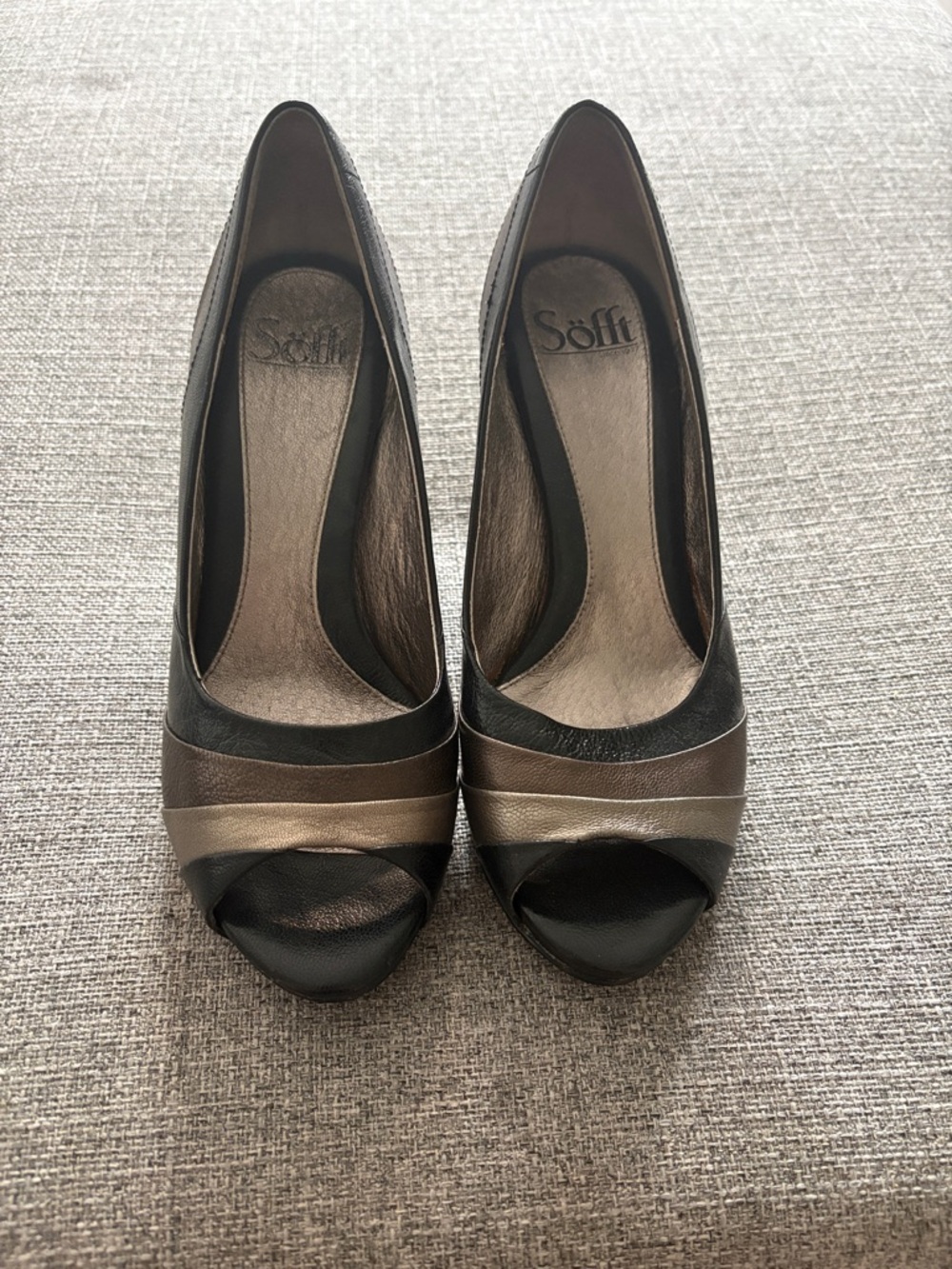 Söfft Black and Bronze Peep-Toe Pumps